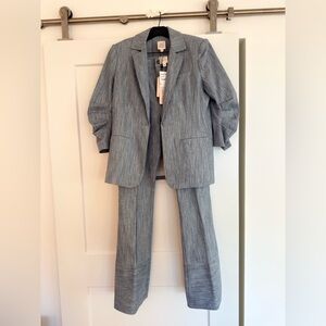 Cinq à Sept Light Gray Suit Set